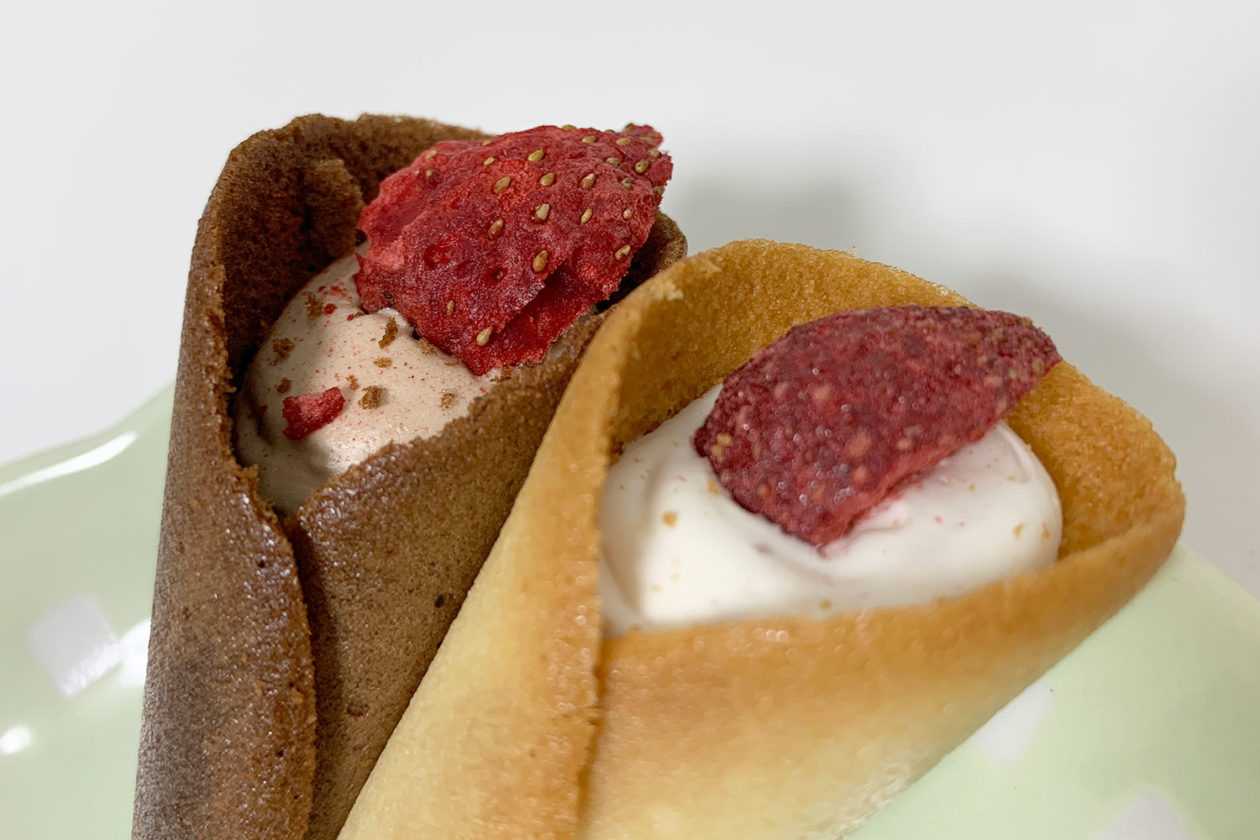 オードリーのグレイシアを食べてみた！感想は「濃厚ラングドシャに苺の酸味とふんわりクリームのおいしさ！」 イケブロ