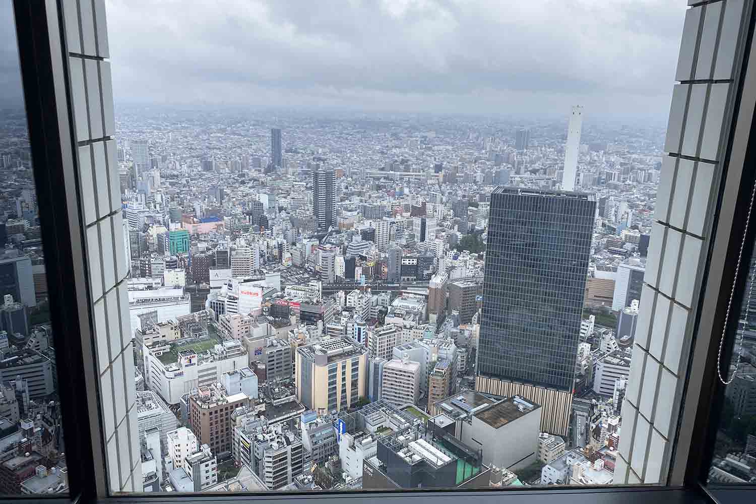 サンシャイン クルーズクルーズ 景色 店内